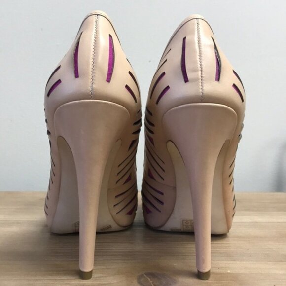 BCBGeneration Women's Prague Pump - Picture 4 of 8